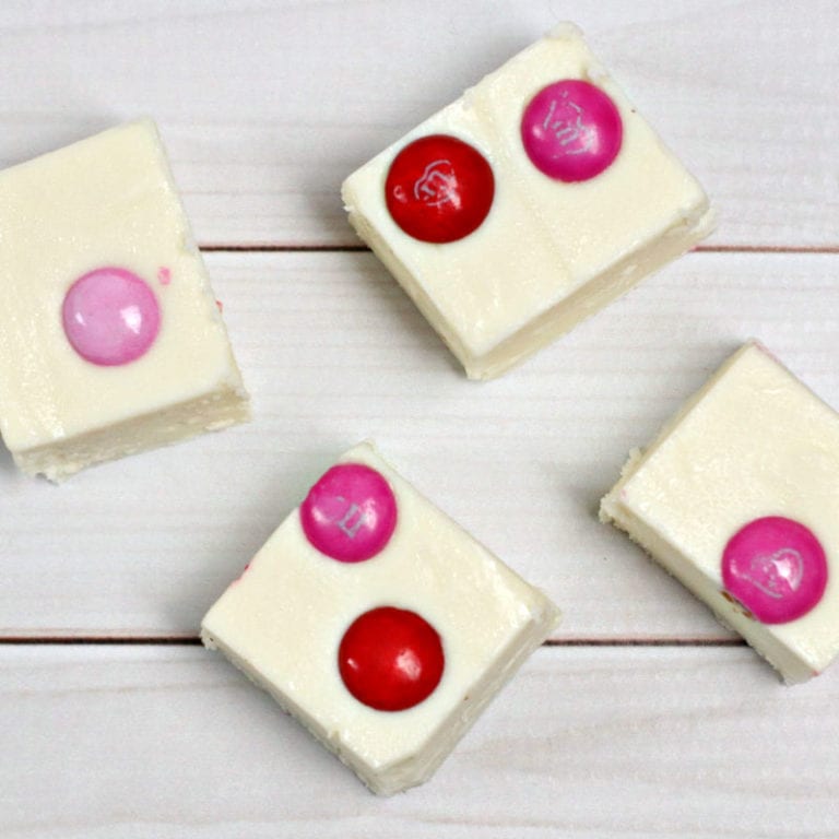 Valentines white chocolate marshmallow fudge mama likes to cook