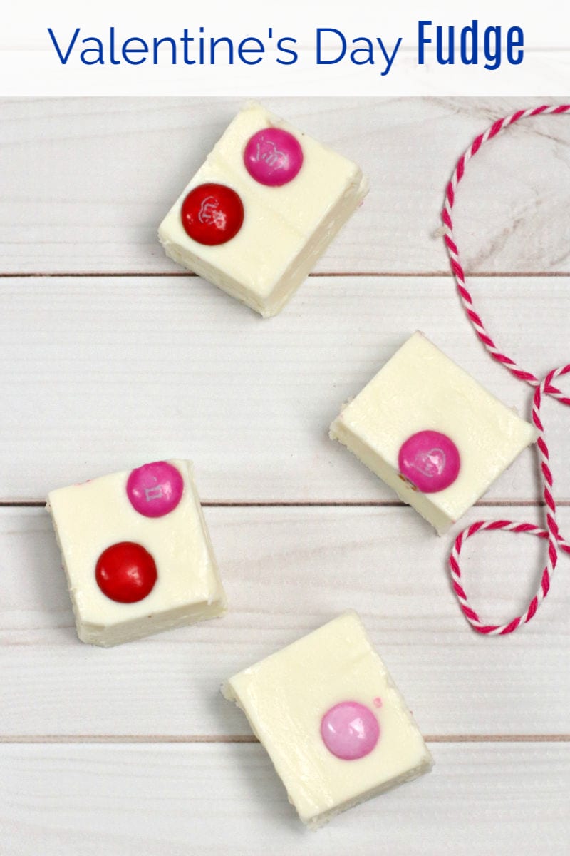 White chocolate marshmallow fudge is a cute and tasty sweet treat, so you'll want to make this recipe to enjoy for Valentine's Day. 