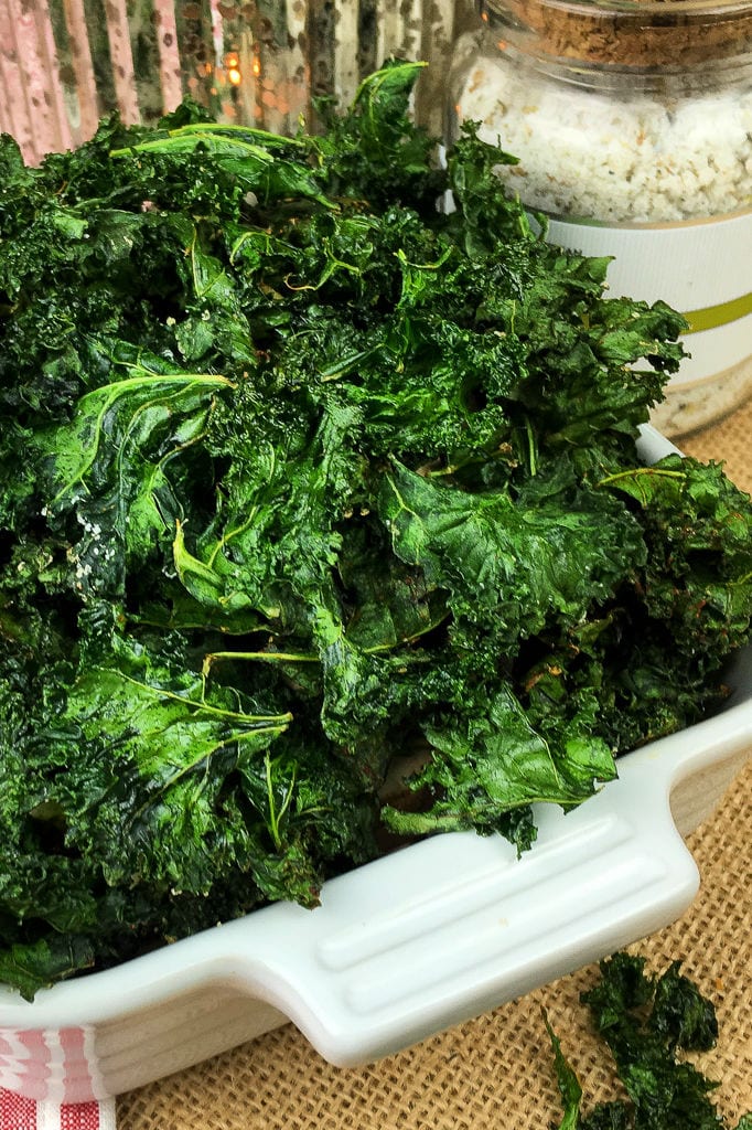 Seasoned Crispy Kale Chips Recipe #KaleChips #Snack