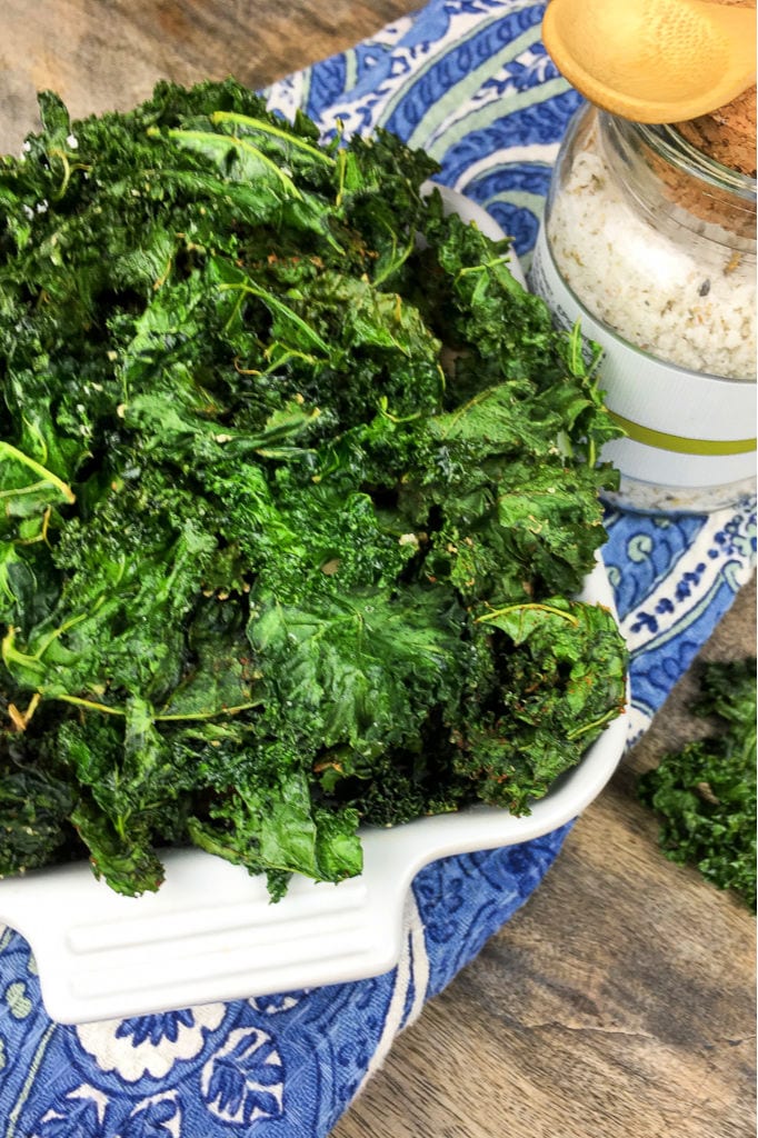 Seasoned Crispy Kale Chips Recipe #KaleChips #Snack