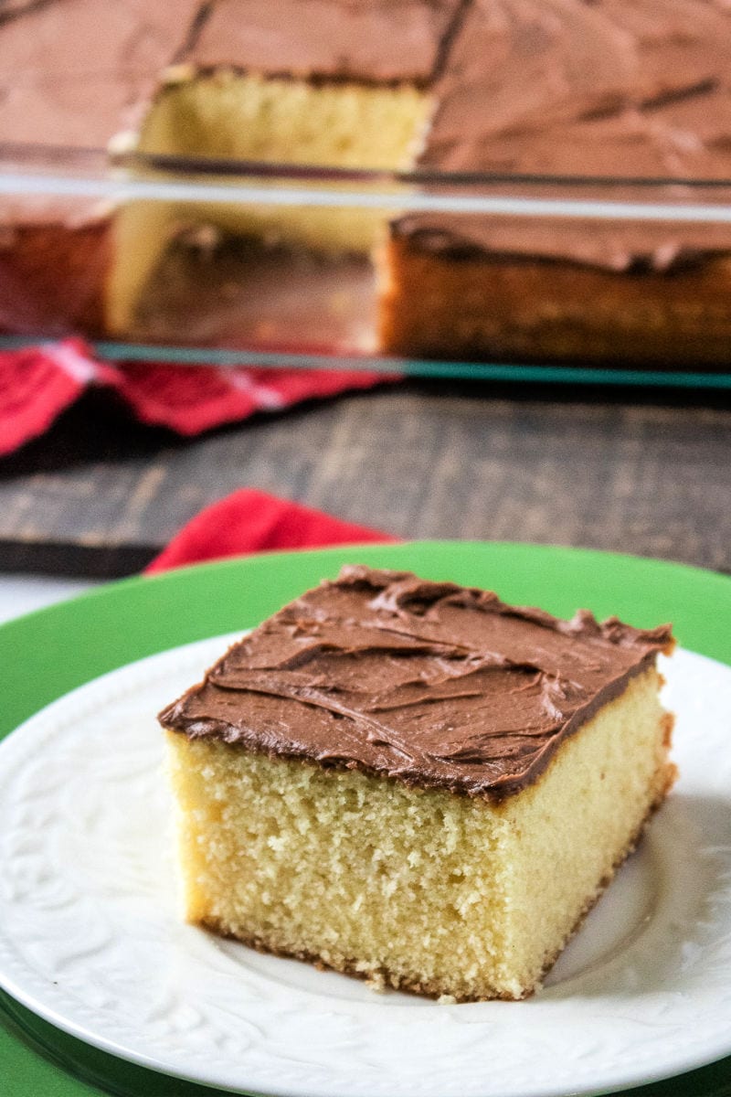 Classic Homemade Yellow Cake Recipe #CakeRecipe #CakefromScratch #YellowCake #YellowCakeRecipes