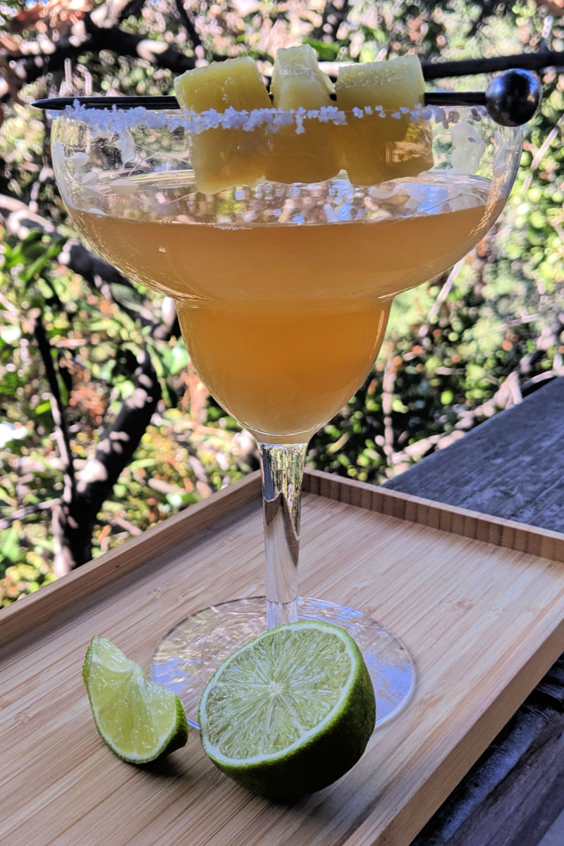 Fresh Pineapple Margarita Recipe #Margarita #MargaritaRecipe #PineappleCocktail #PineappleMargarita