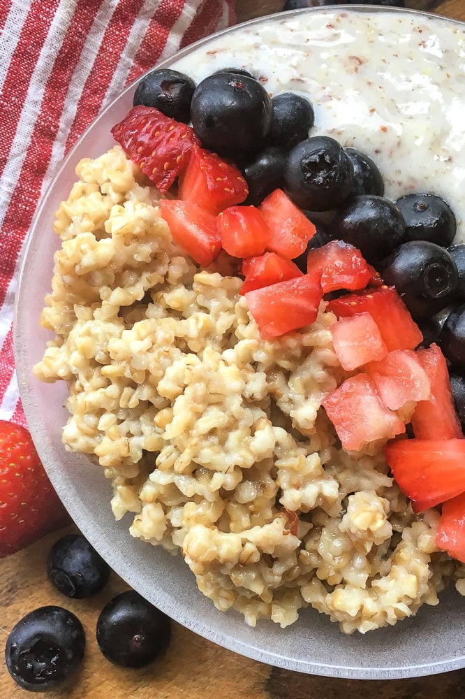 Instant Pot Oatmeal Bowl Recipe #InstantPotOatmeal #InstantPotRecipes #OatmealBowl