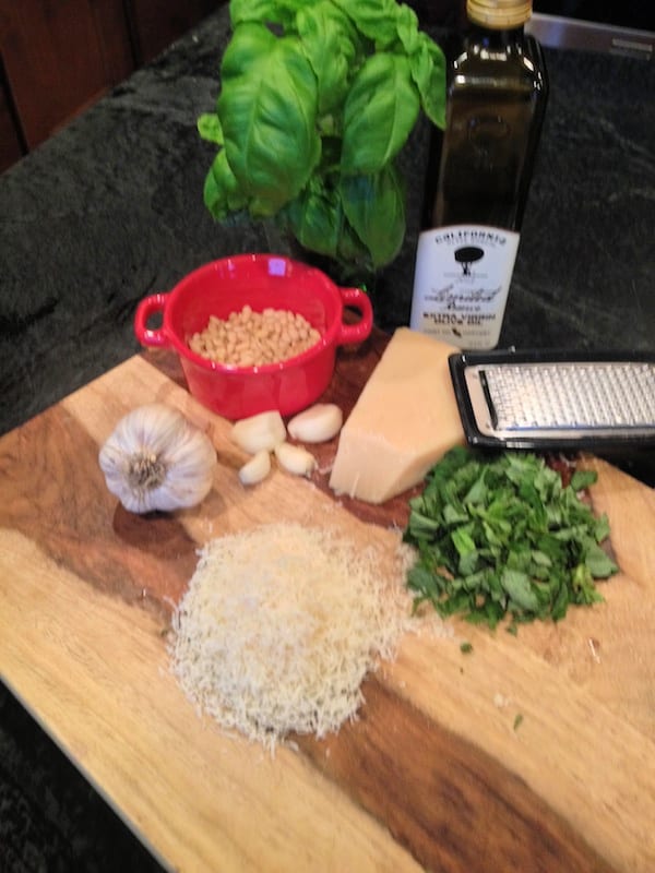 Quick and Easy Authentic Italian Pesto Recipe #PestoRecipe #ItalianPesto #ItalianRecipe
