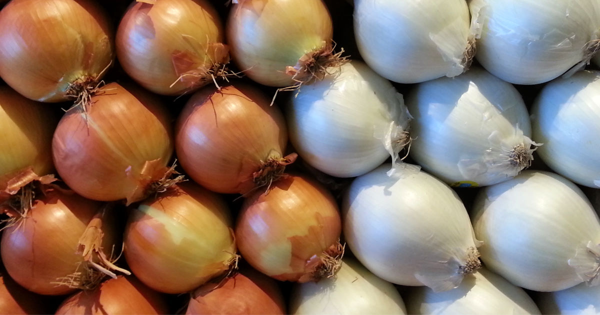 white and yellow onions