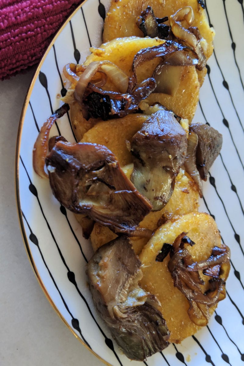 Caramelized Onion and Artichoke Polenta Recipe #Polenta #ArtichokePolenta