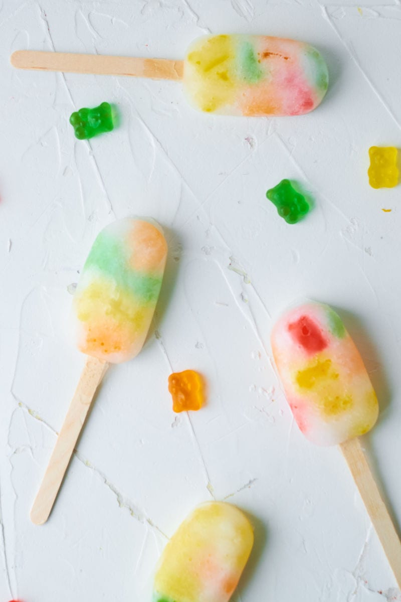 Gummy Bear Popsicles Recipe #Popsicles #GummyBears #GummiBears