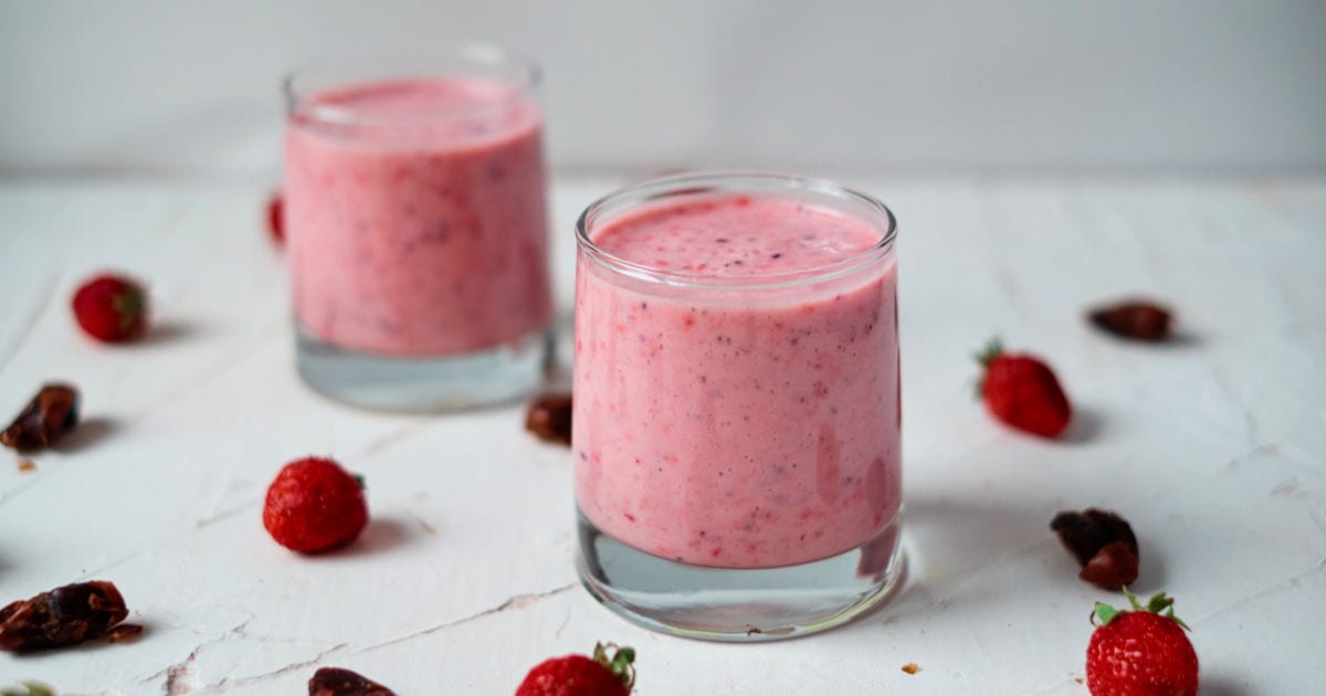 Strawberry Date Smoothie Recipe - Mama Likes To Cook