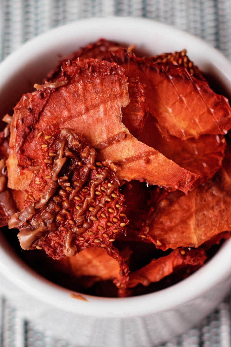 Chocolate Dehydrated Strawberries - How to Dehydrate Strawberries with Chocolate in the Dehydrator or Oven