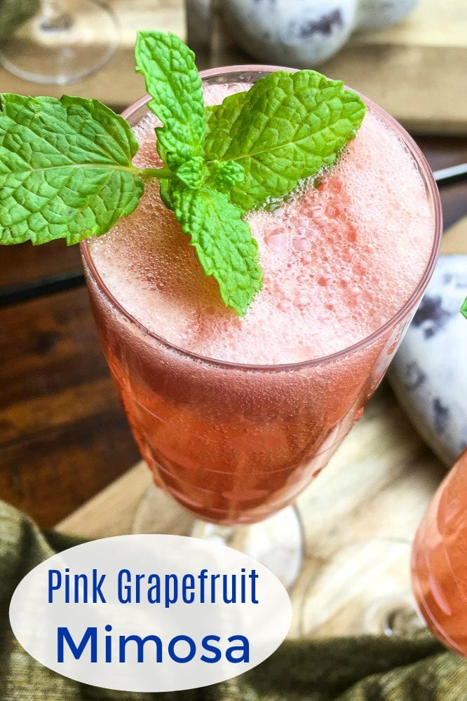 Pretty in Pink Grapefruit Mimosa Recipe #Mimosa #Mimosas #Cocktails #PinkGrapefruitCocktails