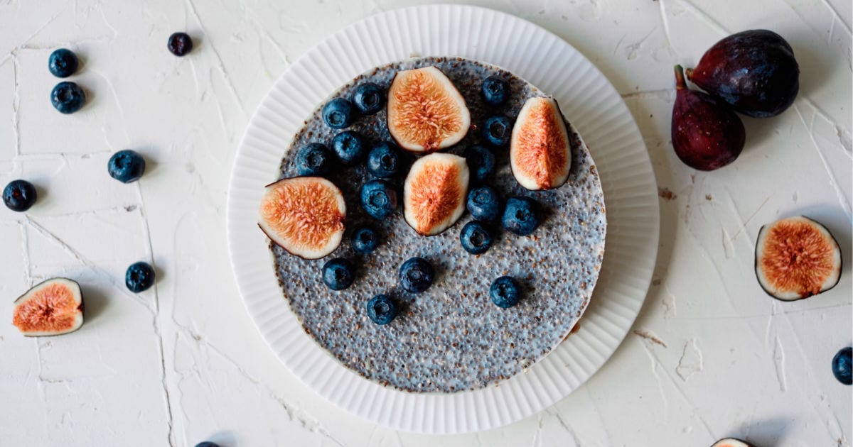 whole blueberry and fig chia pudding cake