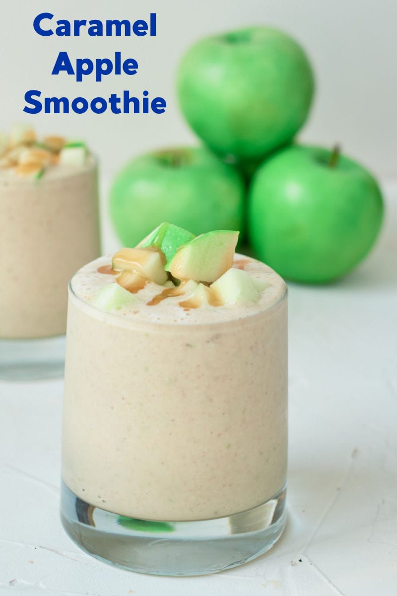 Caramel Apple Oatmeal Smoothie Recipe #CaramelApple #Caramel #Smoothie