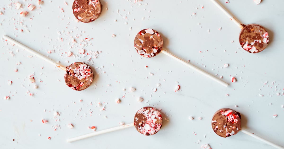 6 chocolate peppermint lollipops