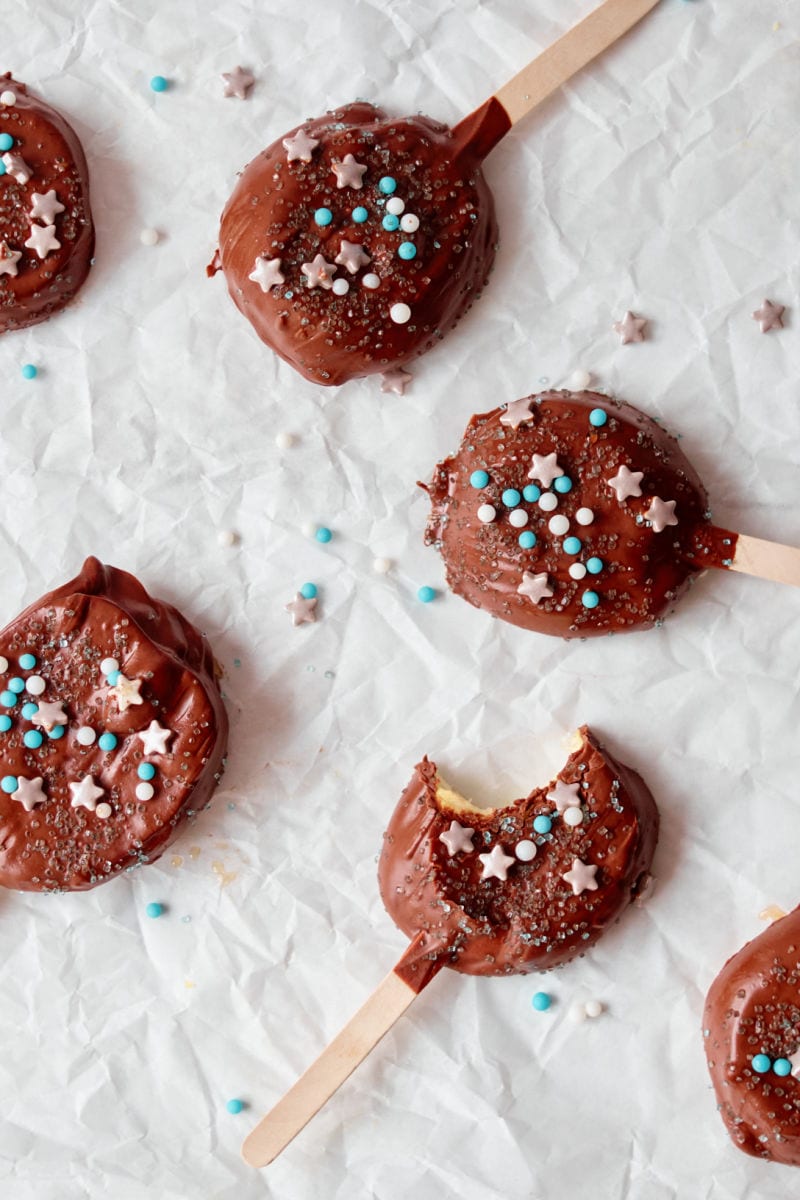 Take apple slices to the next level with these delightful Chocolate Dipped Apple Pops! This easy recipe creates mess-free, bite-sized treats perfect for kids, parties, or a sweet after-school snack.