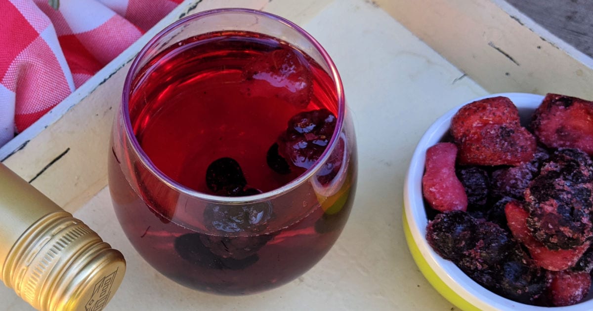 feature red sweet wine spritzer
