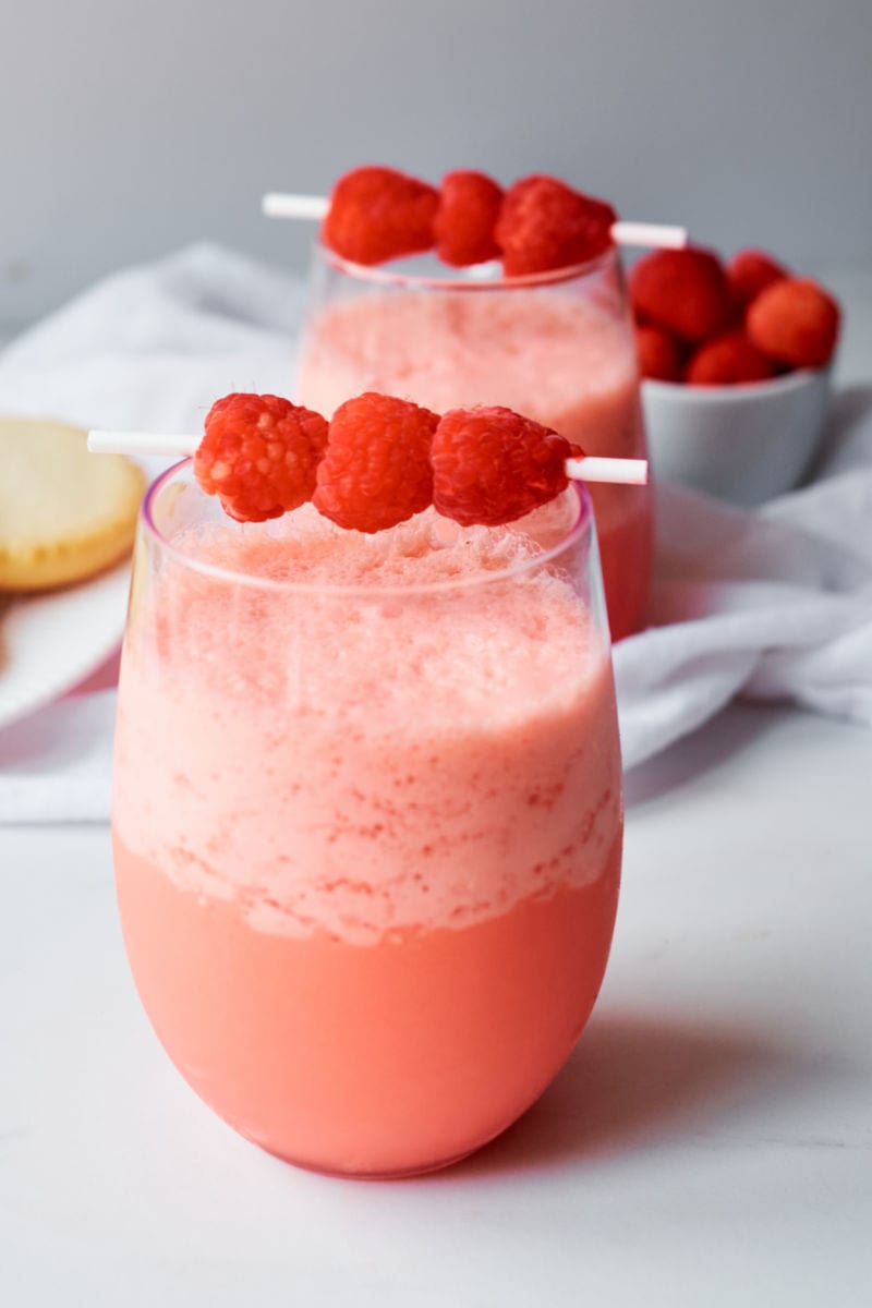 Enjoy this pretty raspberry sparkling ice cream punch, when need a treat or to celebrate Christmas, Valentine's Day or a birthday. 