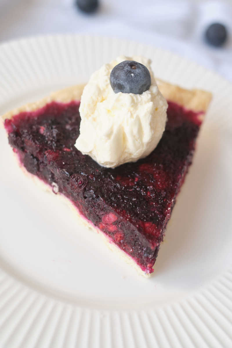 Homemade Berry Jello Pie Recipe - Mama Likes To Cook