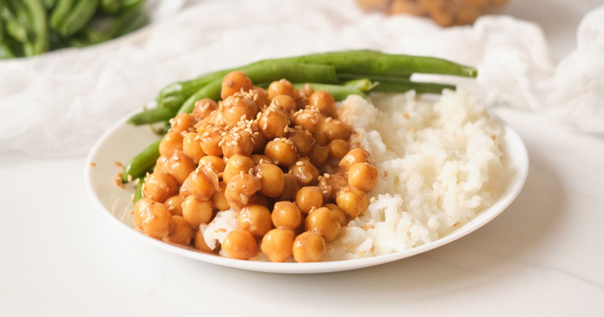 plate of hoisin chickpeas.