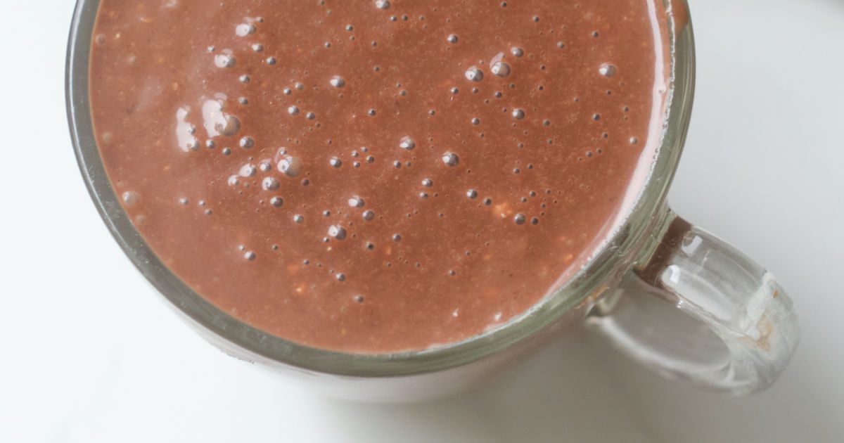 creamy warm smoothie with nutella