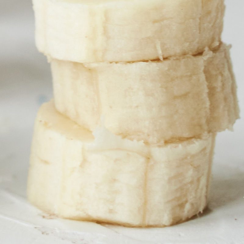 sliced banana chunks