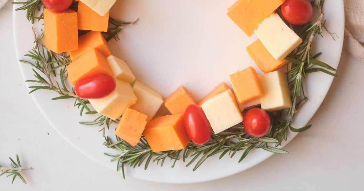 feature christmas wreath cheese plate