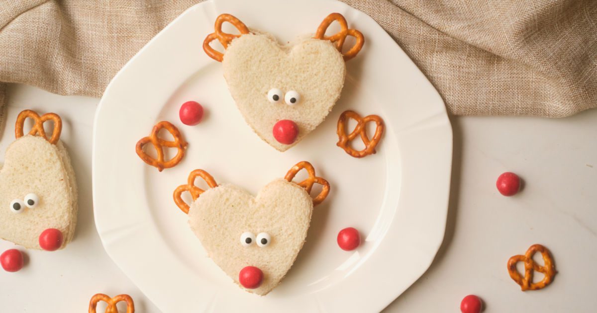 feature reindeer nutella sandwich recipe