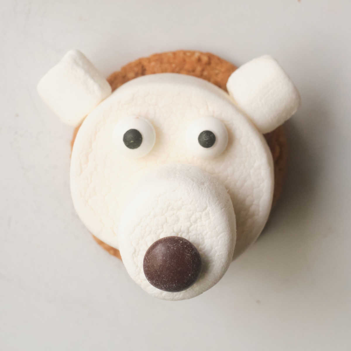 marshmallow polar bear cookie