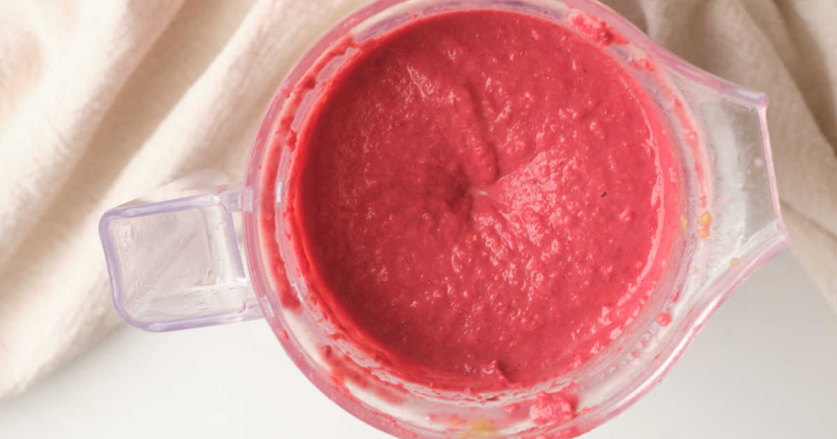 blender with beet hummus