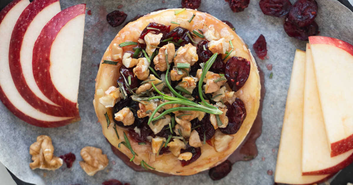 Warm Brie Appetizer with Cranberries and Walnuts