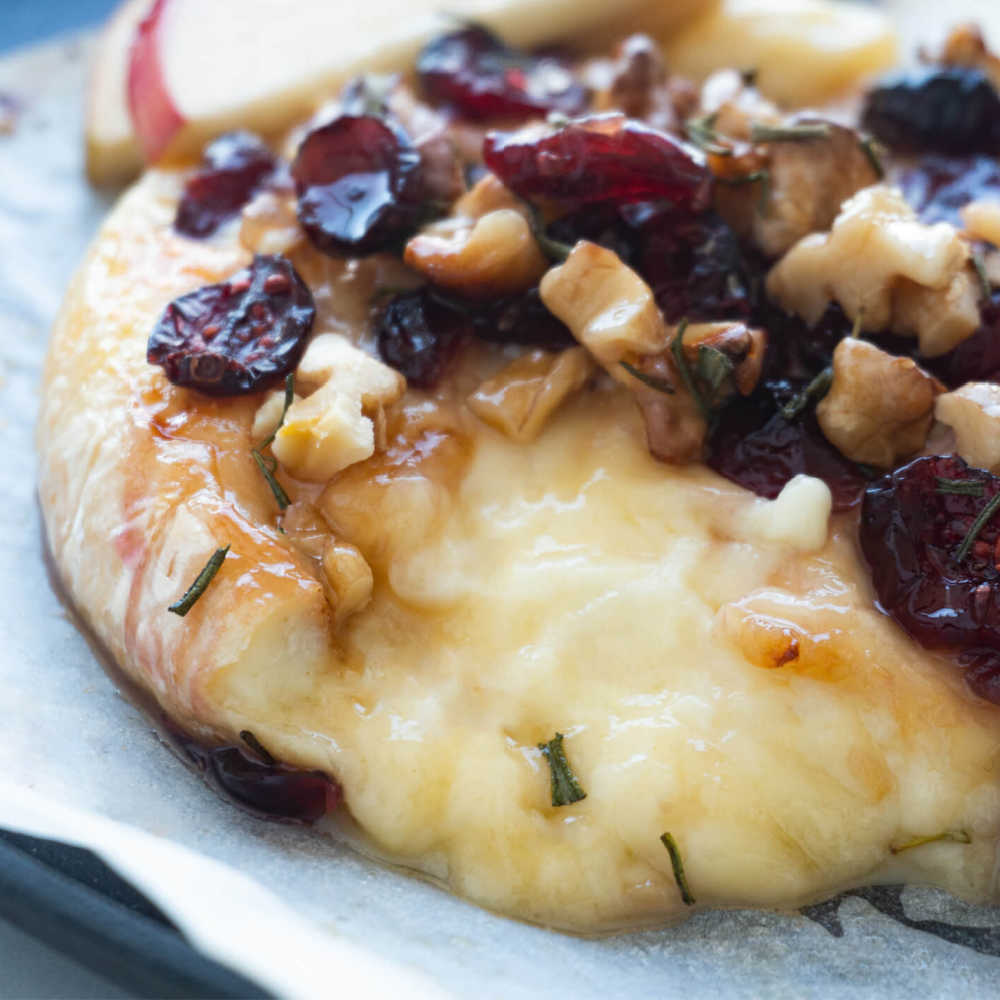 warm brie with cranberries and walnuts