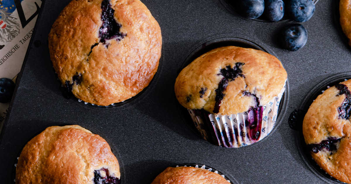 fresh blueberry lemon muffins