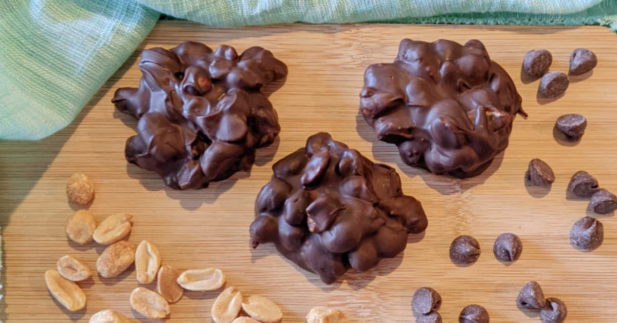 Chocolate-Marshmallow-Peanut Clusters