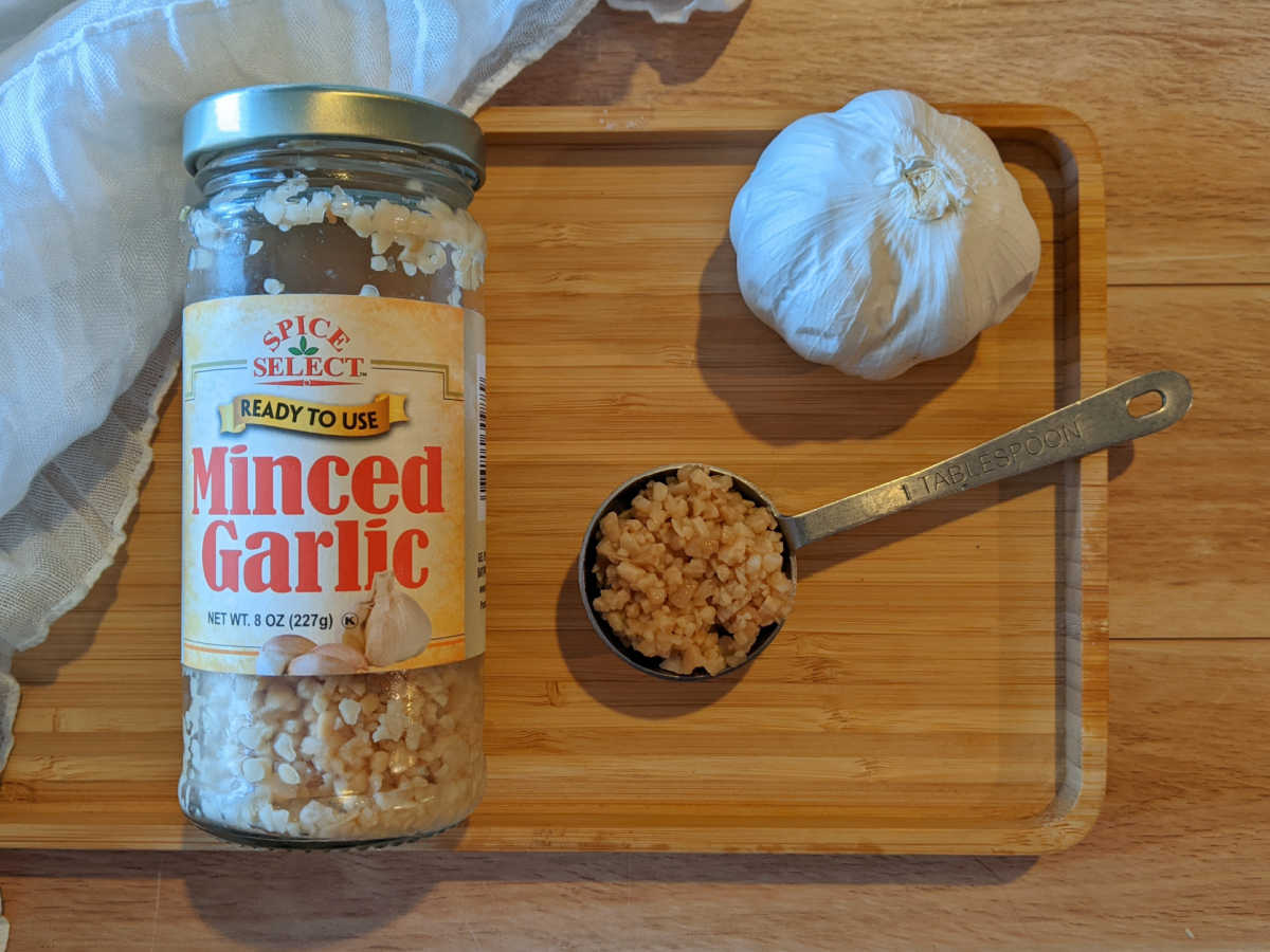 jarred and fresh garlic