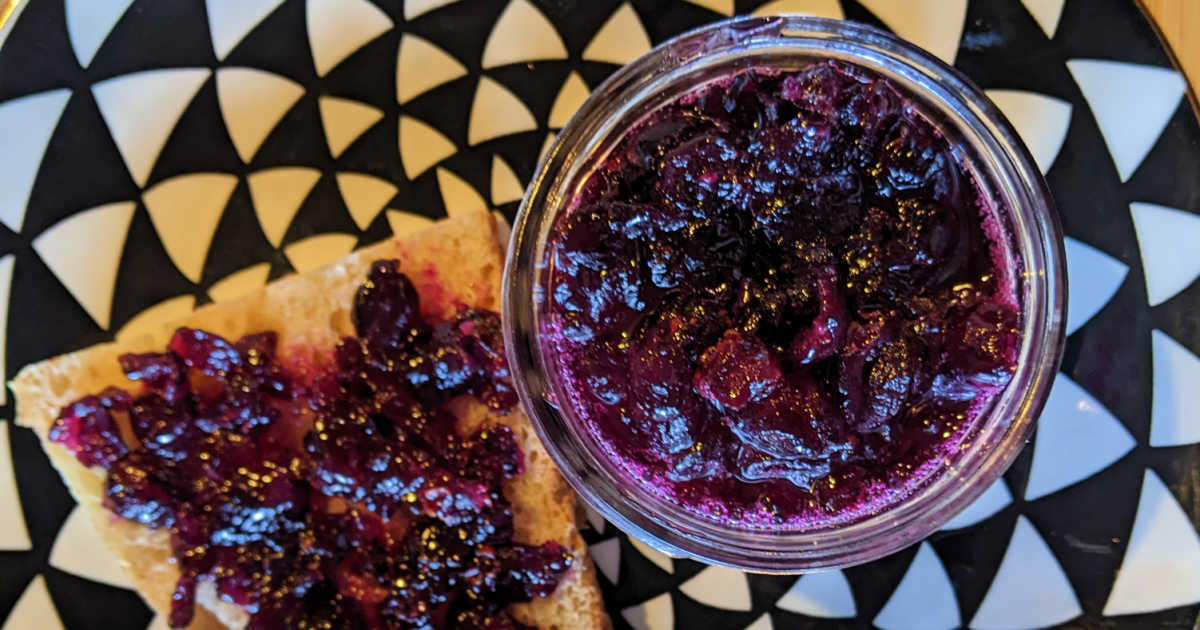 Lilly Pilly Berry Jam Recipe - Mama Likes To Cook