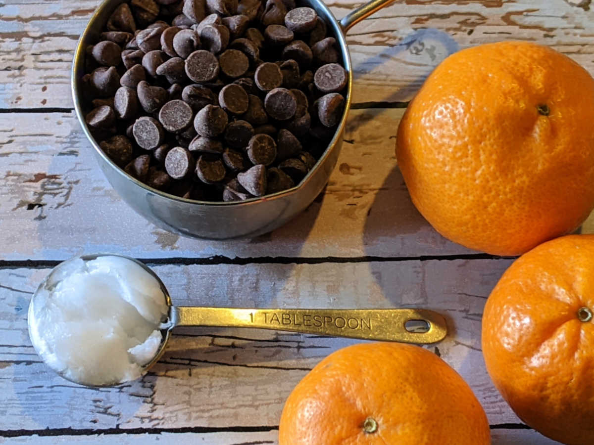 ingredients for chocolate drizzled tangerines
