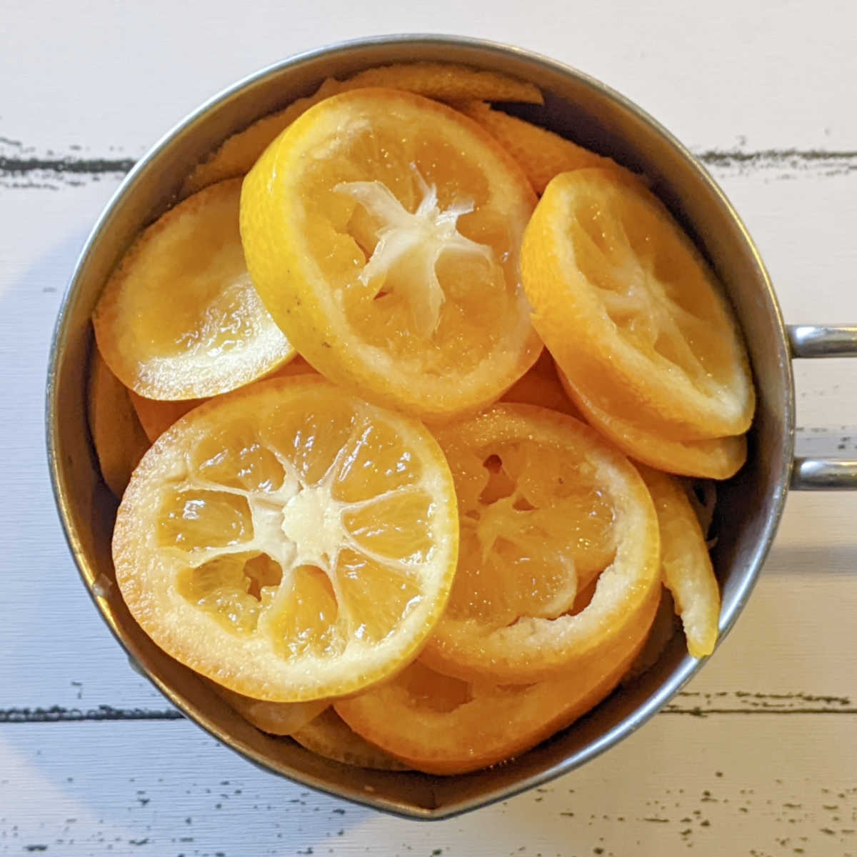 sliced meiwa kumquats