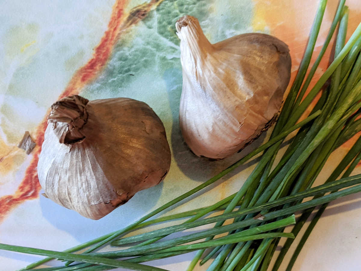 chives and black garlic