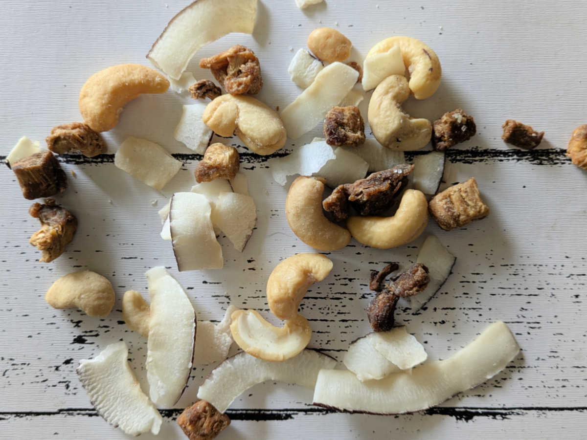 pina colada snack mix