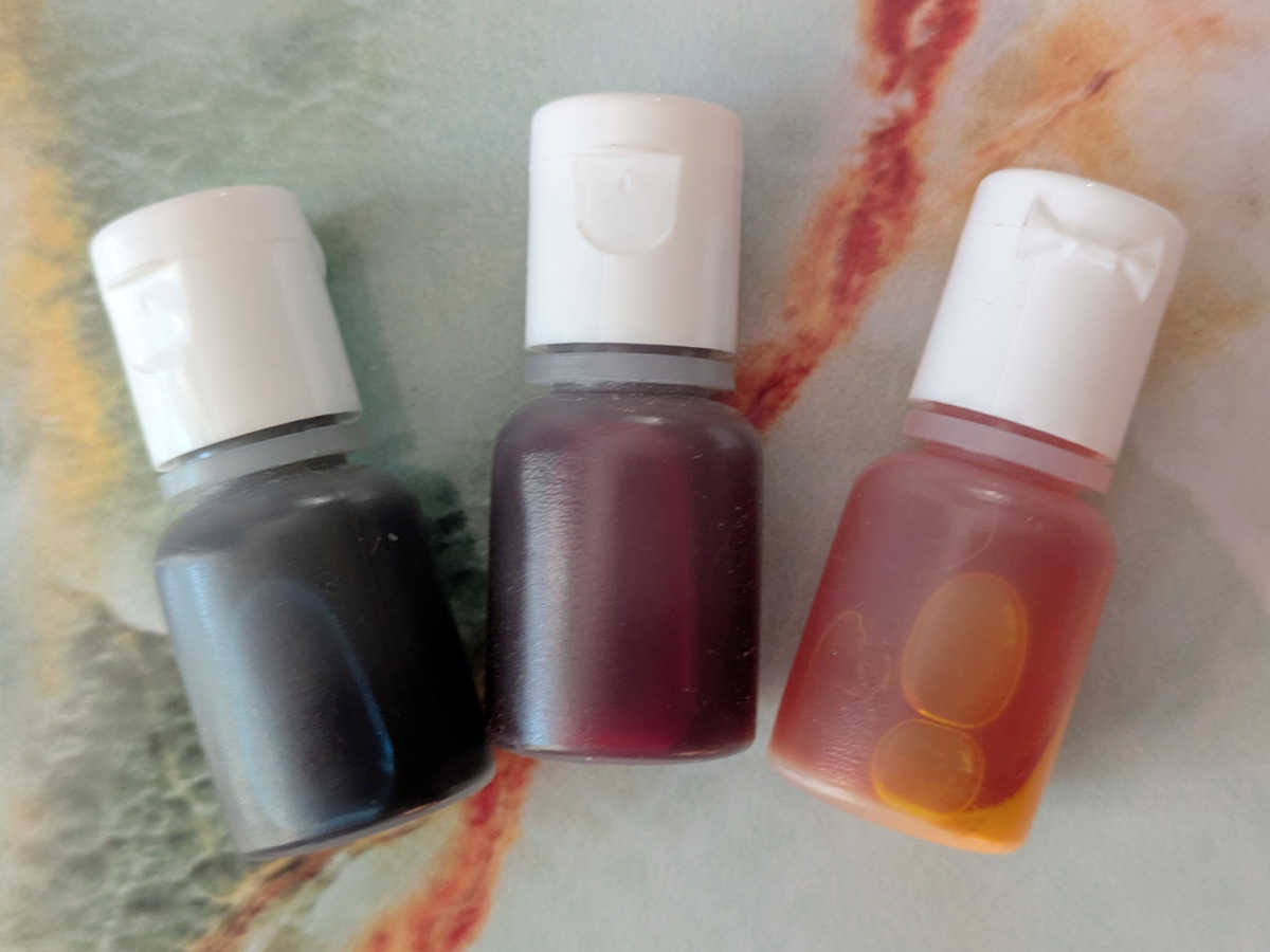 natural food coloring liquid