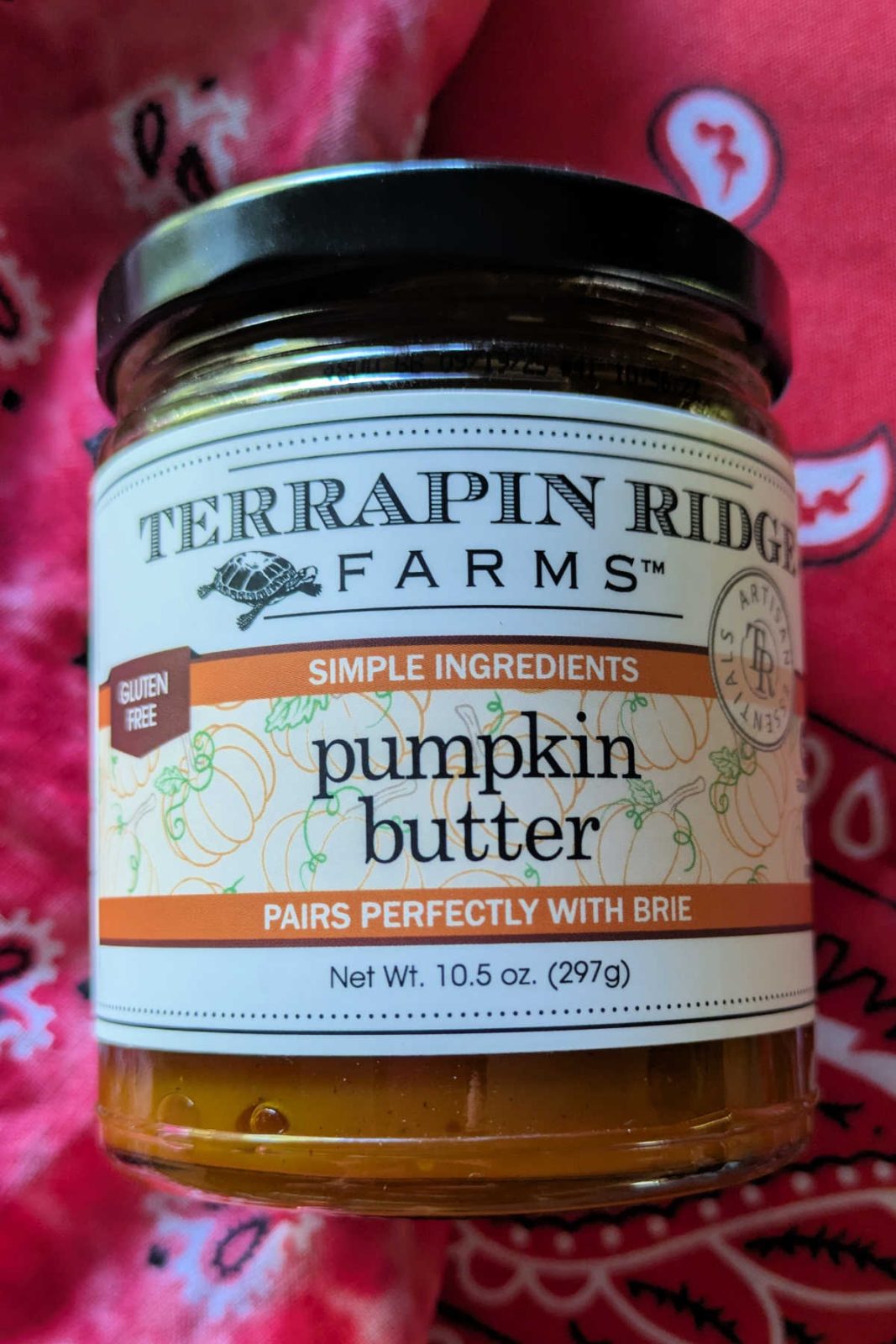 Terrapin Ridge Farms Pumpkin Butter is a delicious, spiced spread. It is great on toast, incredible with cheese, and makes a beautiful addition to any gift basket.