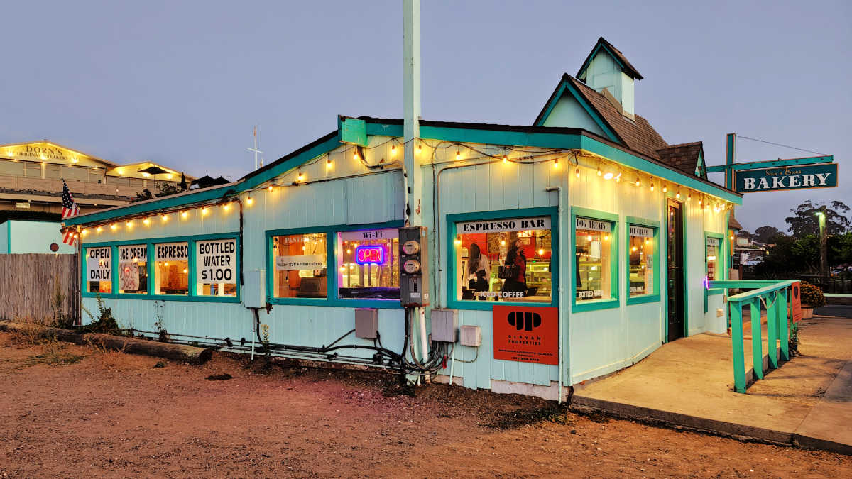 Sun n Buns Bakery Morro Bay Embarcadero