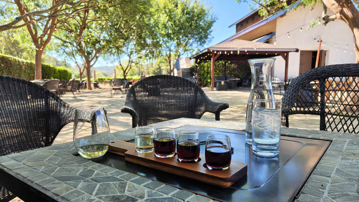 house flight claiborne churchill winery slo