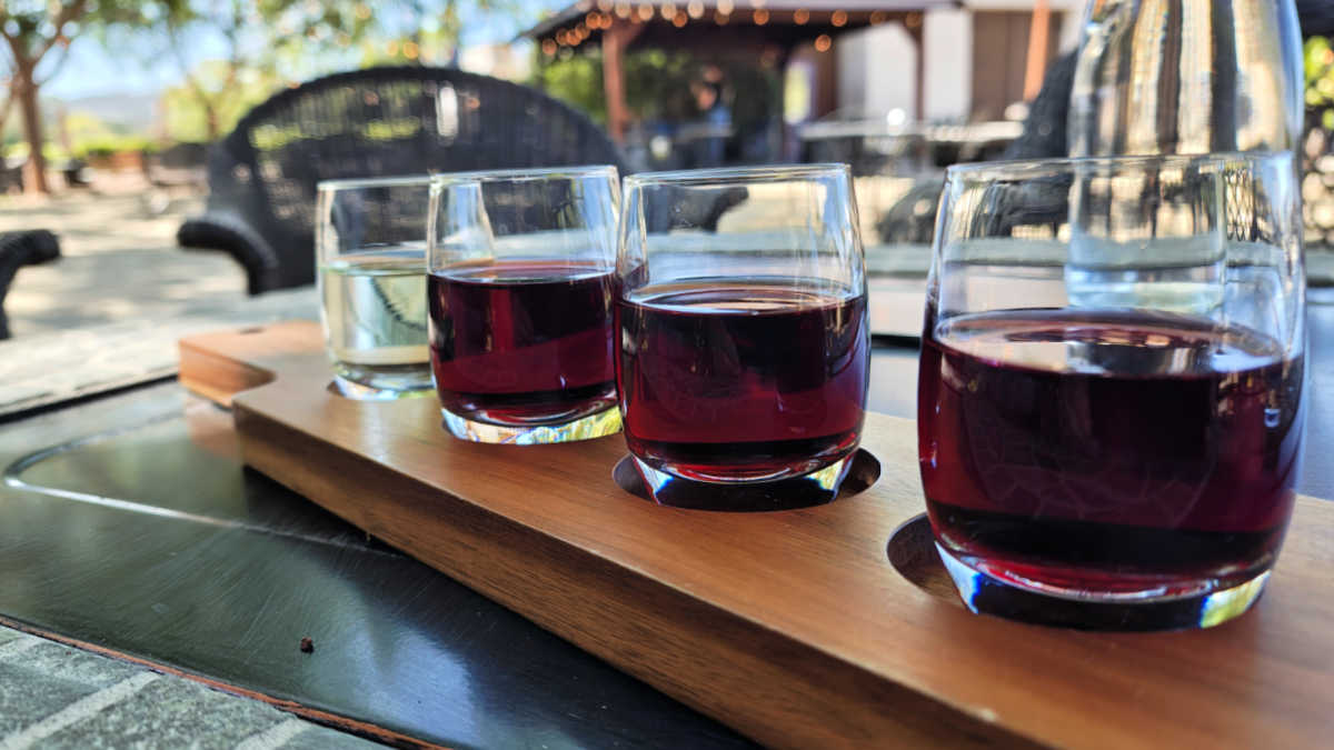 outdoor wine tasting claiborne churchill